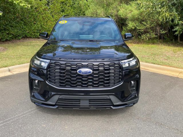 Used 2025 Ford Explorer ST-Line SUV