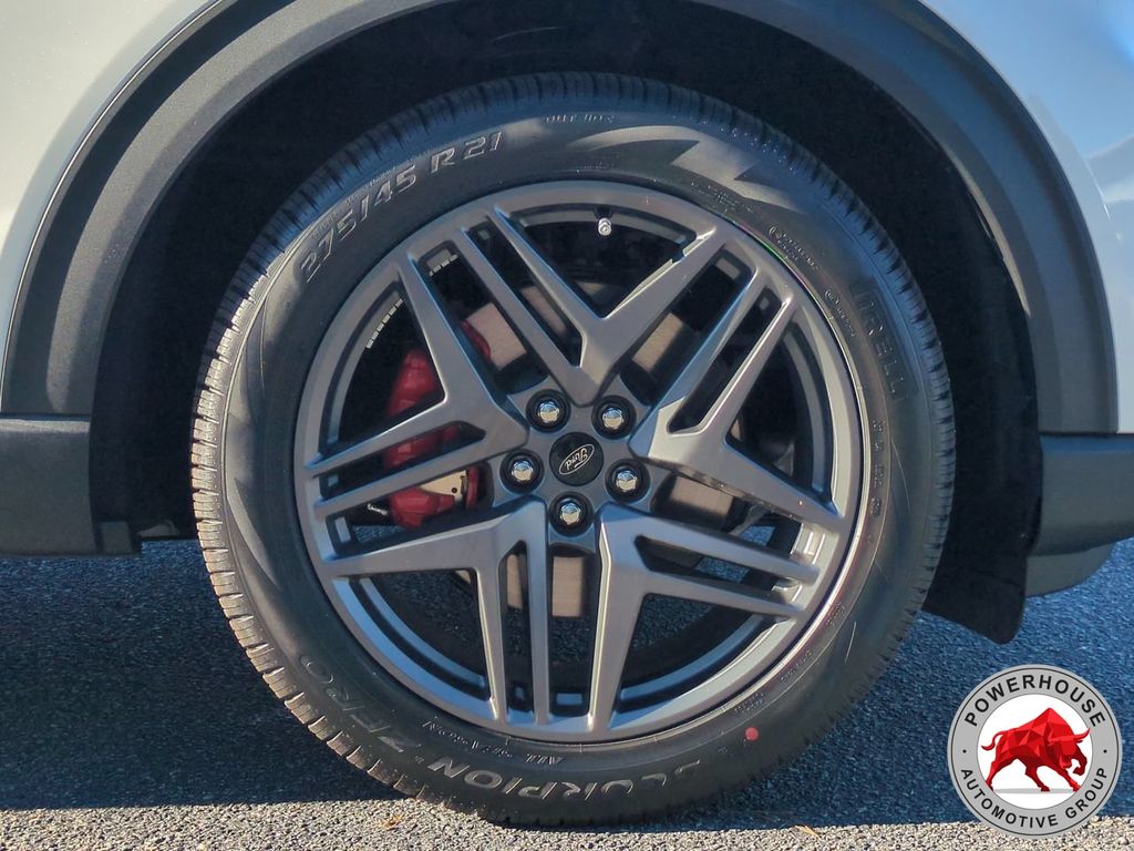 2026 Ford Explorer ST-Line - Photo 13