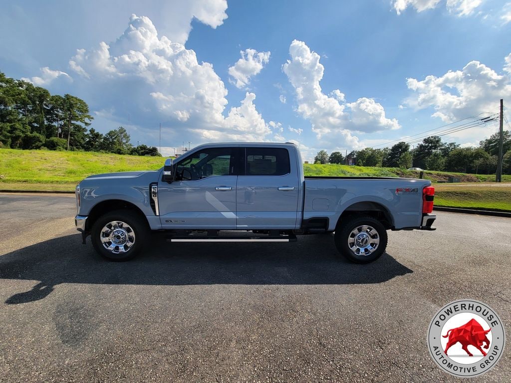 New 2026 Ford F-250SD Lariat Truck