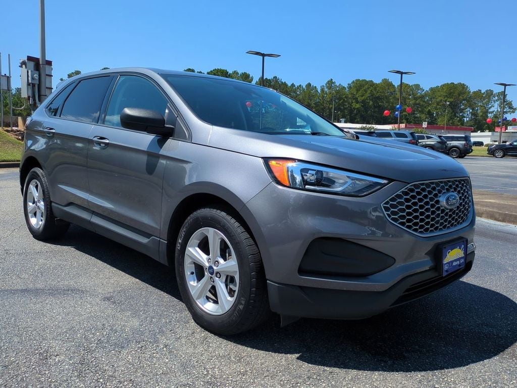 Used 2024 Ford Edge SE SUV