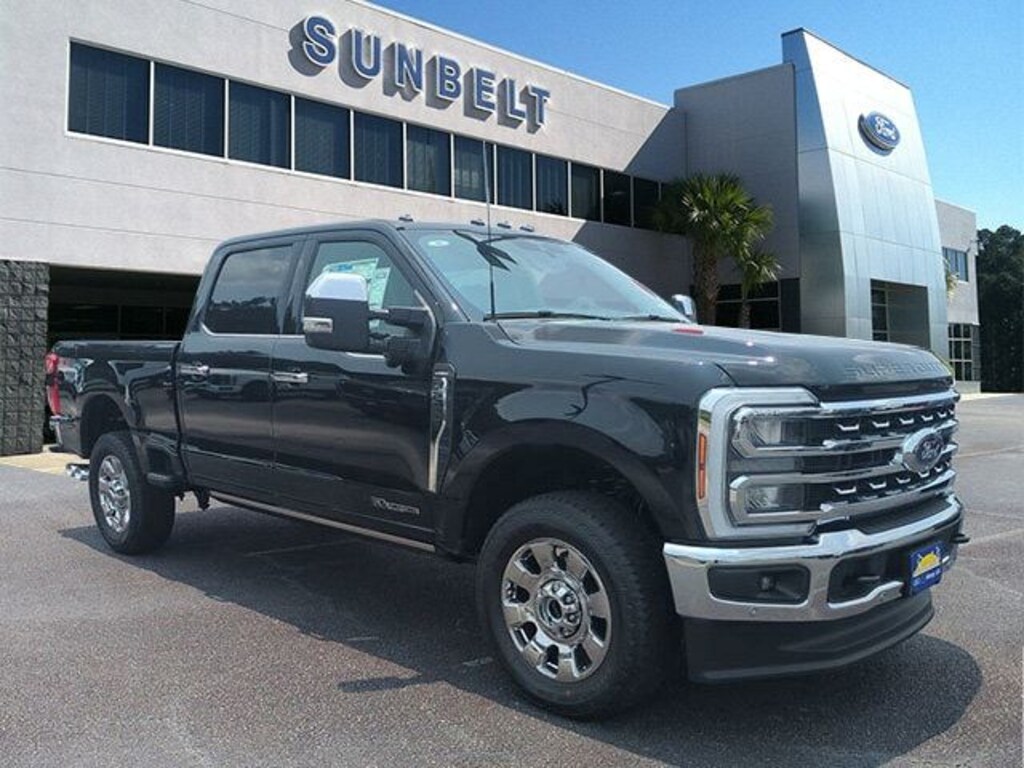 New 2025 Ford F-250SD Lariat Truck