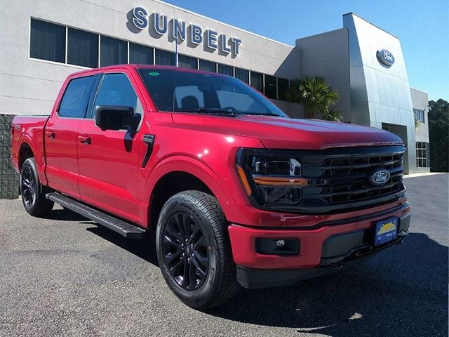 2025 Ford F-150 XLT's photo
