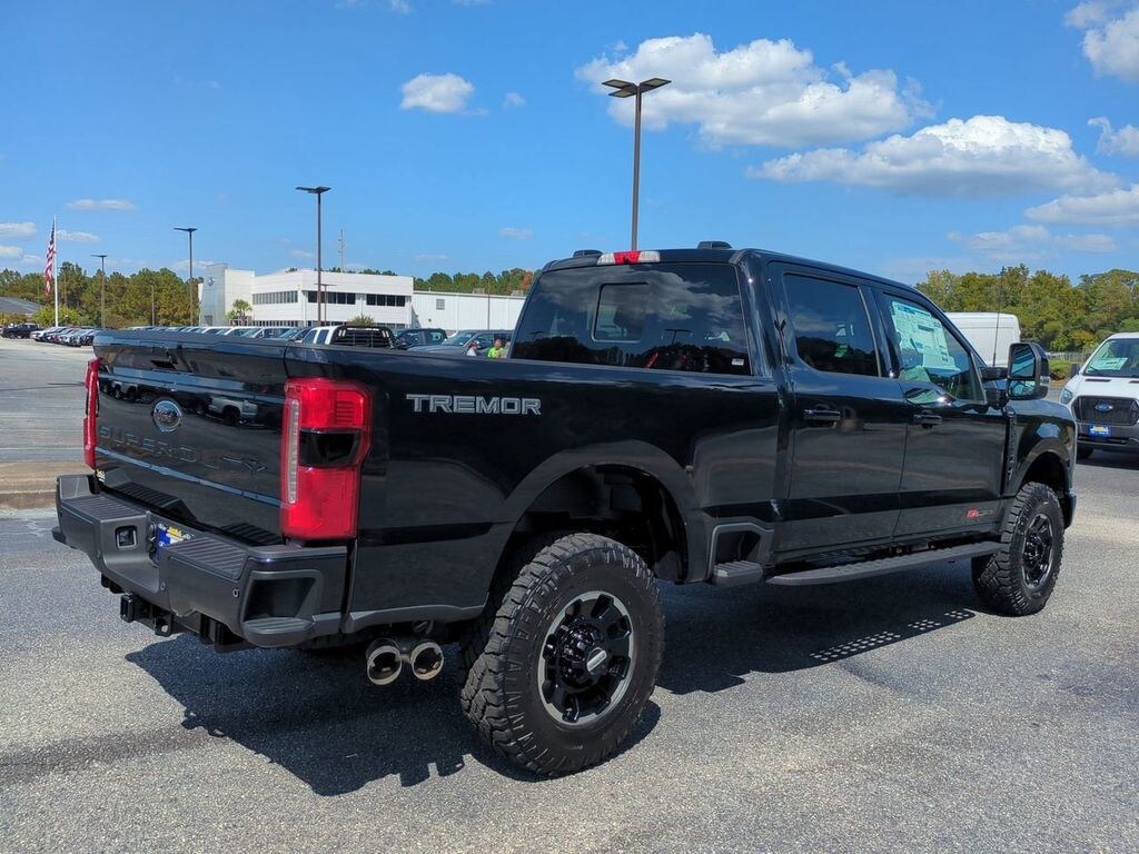 New 2026 Ford F-250SD Lariat Truck