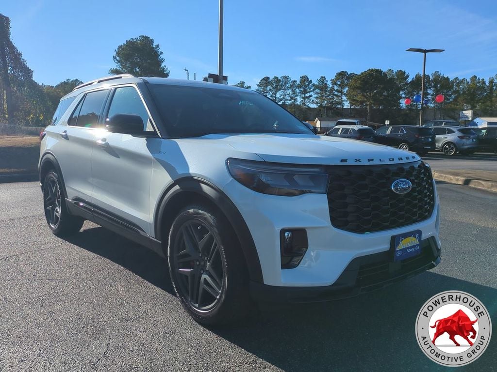 2026 Ford Explorer ST-Line - Photo 9