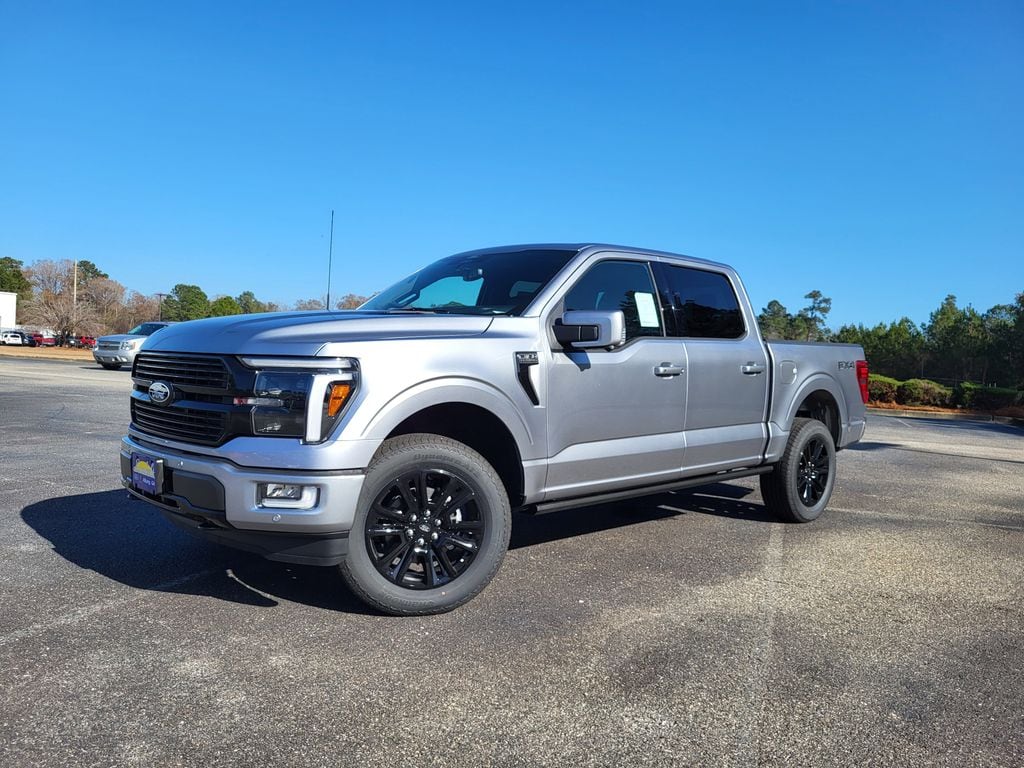 2025 Ford F-150 Platinum's photo