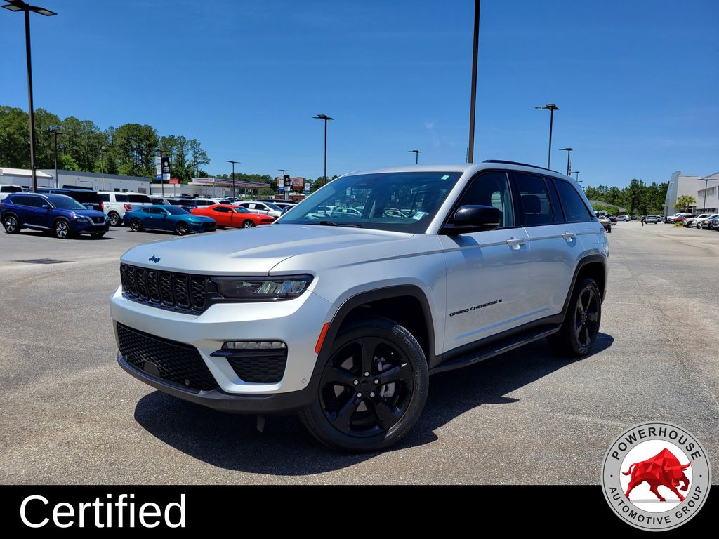 2023 Jeep Grand Cherokee Limited's photo