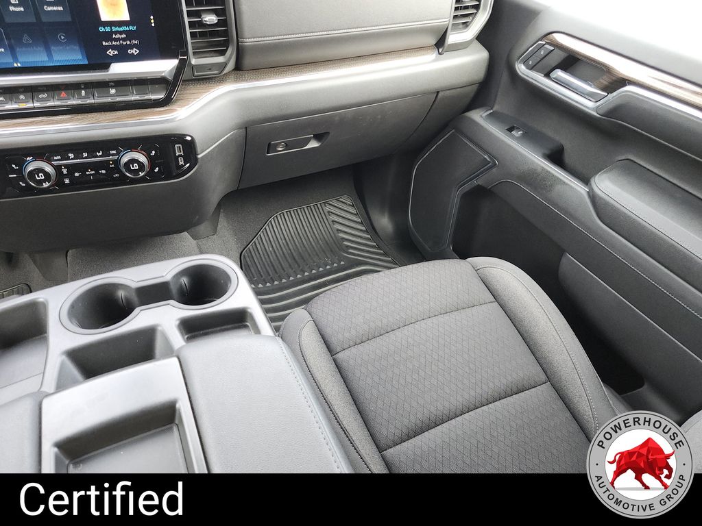 2023 Chevrolet Silverado 1500 LT - Photo 19