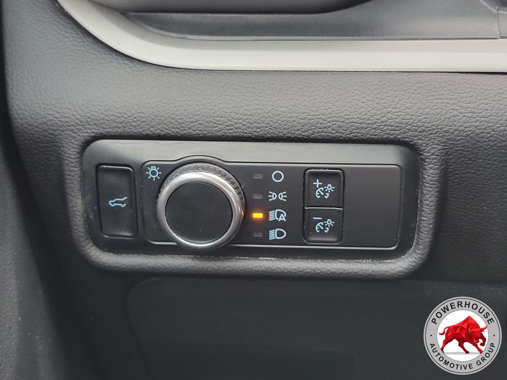 2023 Ford Explorer XLT - Photo 28