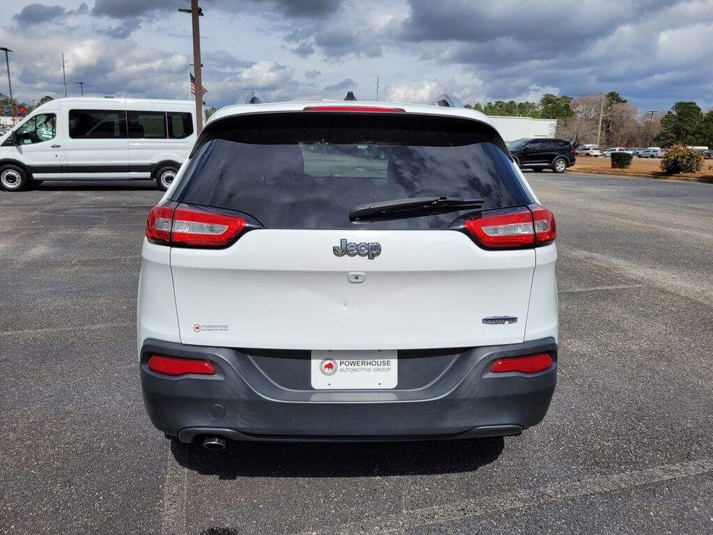 Certified 2018 Jeep Cherokee Latitude SUV