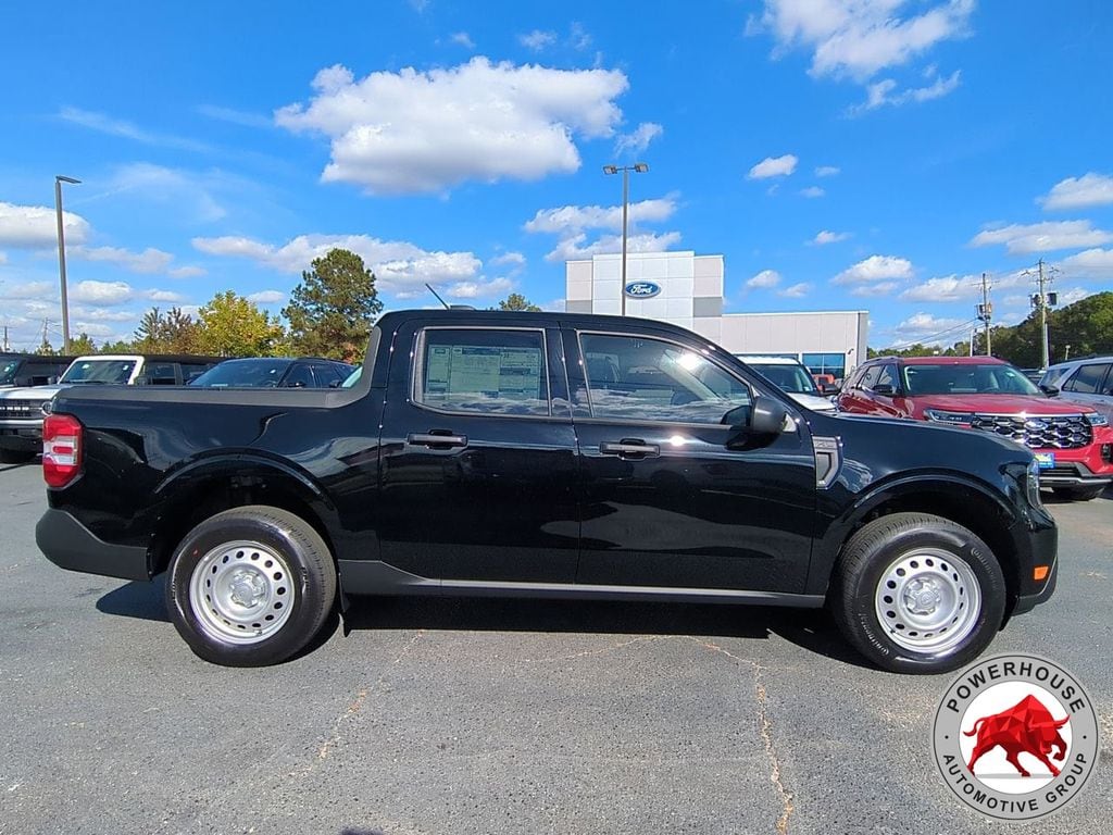 New 2025 Ford Maverick XL Truck