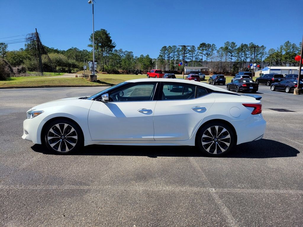 Used 2016 Nissan Maxima SR Sedan