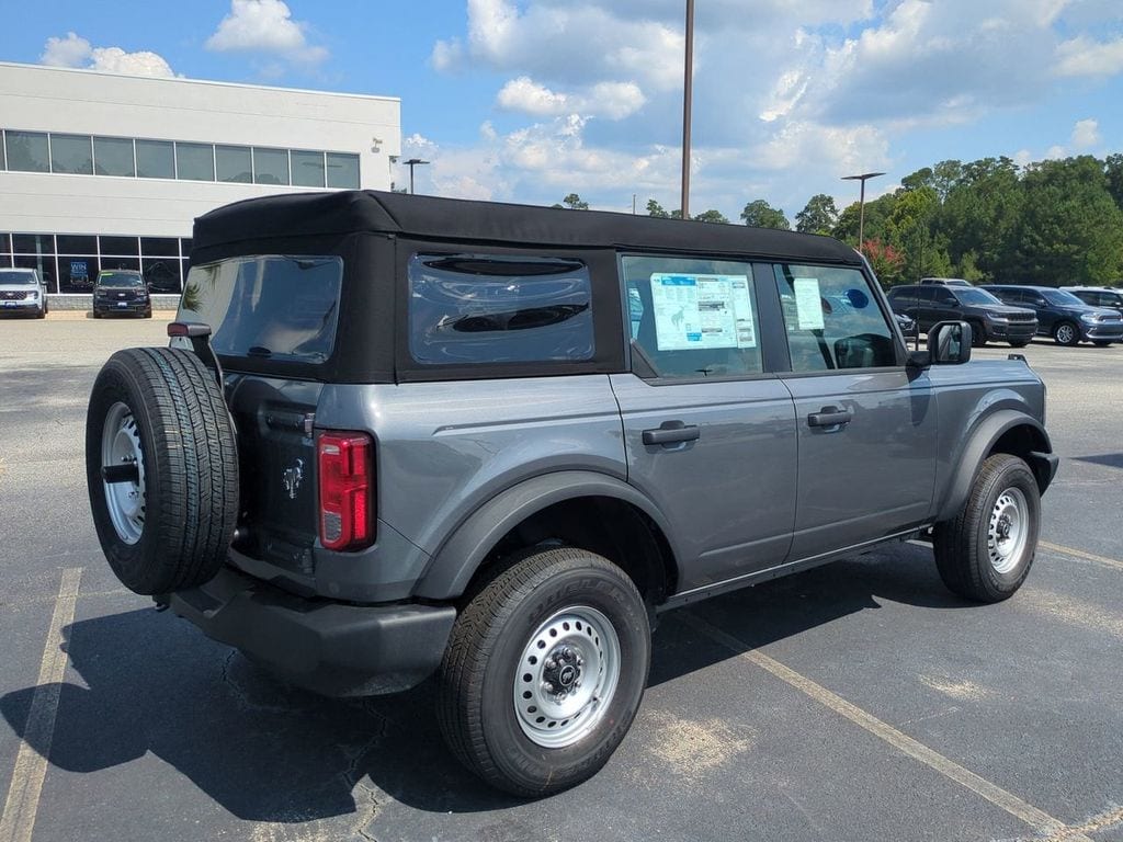New 2025 Ford Bronco Base SUV
