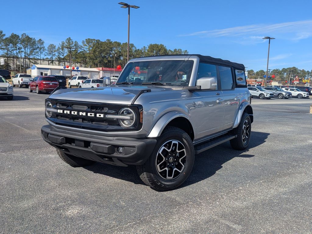 2021 Ford Bronco 4-Door Outer Banks