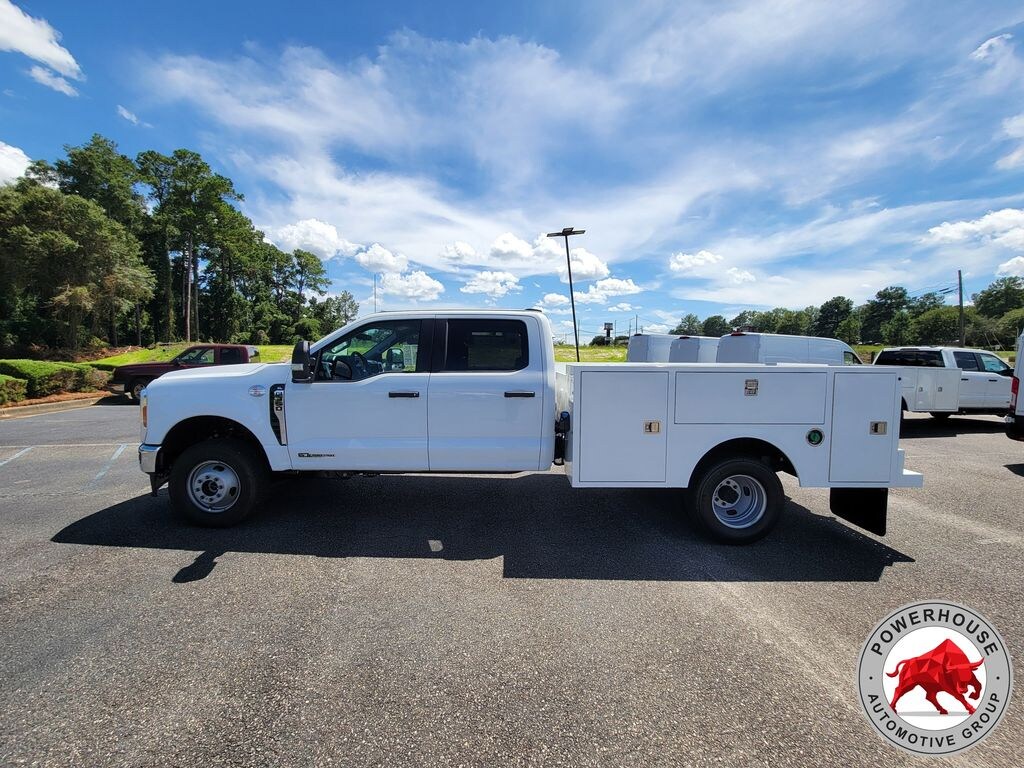 New 2026 Ford F-350SD XL Chassis