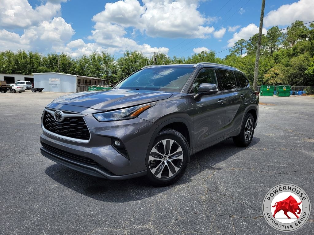 Used 2022 Toyota Highlander XLE SUV