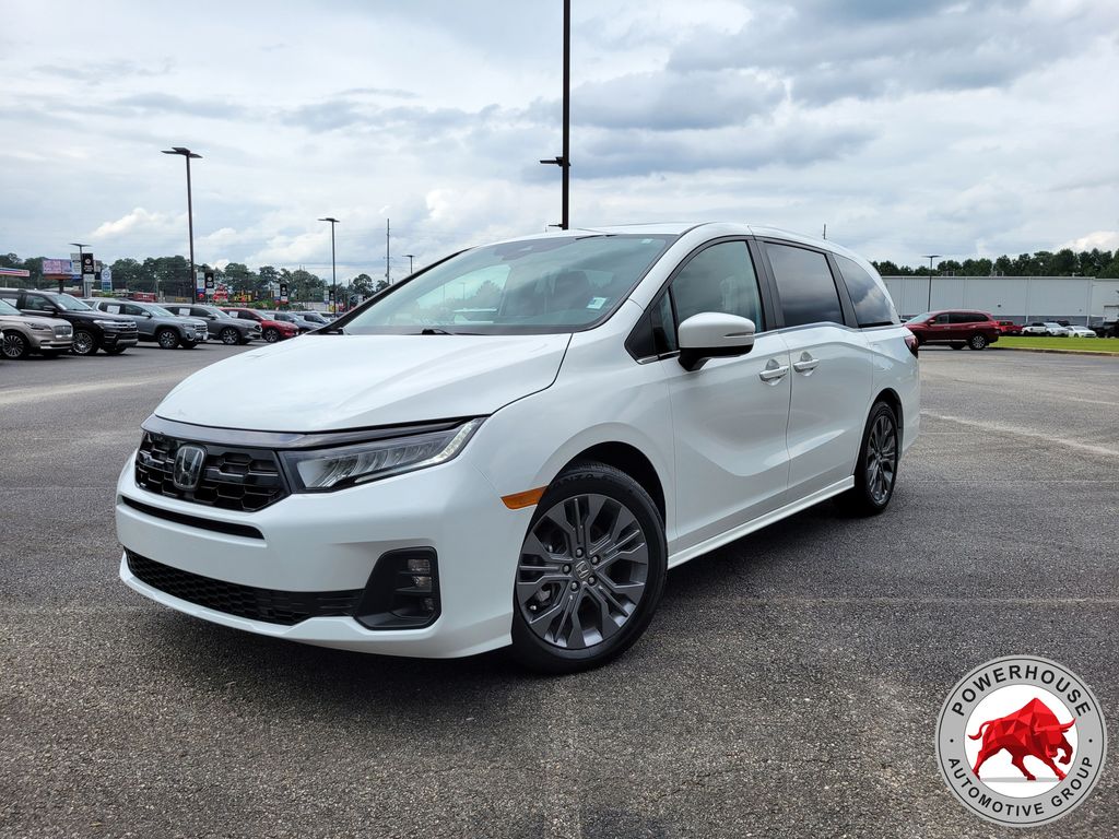 2025 Honda Odyssey Touring's photo