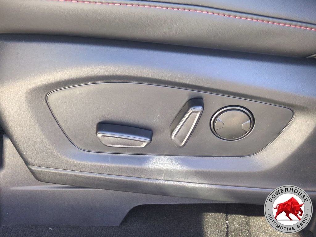 2026 Ford Explorer ST-Line - Photo 24