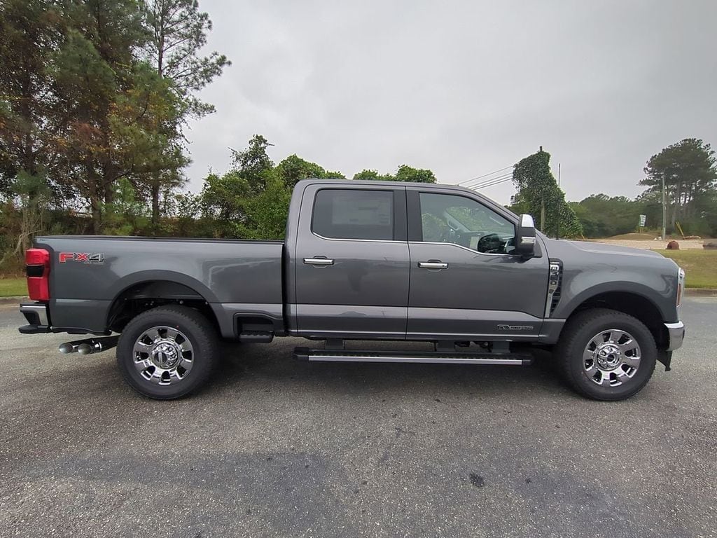 New 2026 Ford F-350SD Lariat Truck
