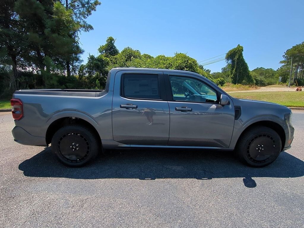 New 2025 Ford Maverick Lobo Standard Truck