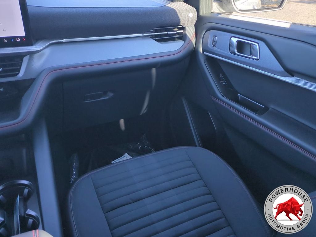 2026 Ford Explorer ST-Line - Photo 21