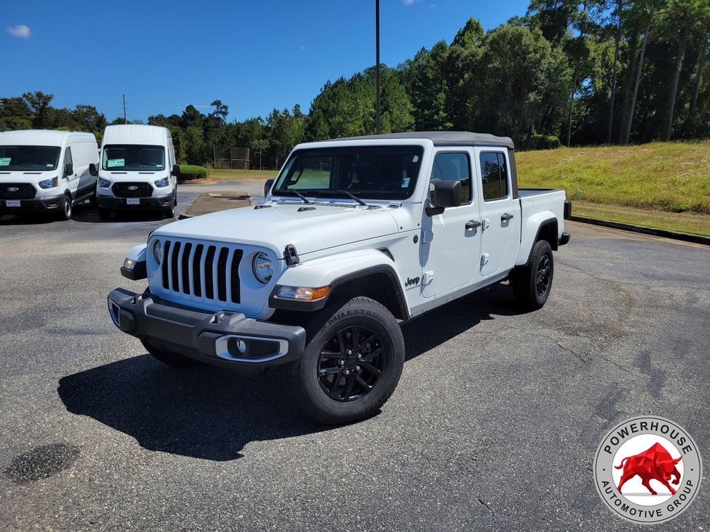 Used 2022 Jeep Gladiator Sport Truck