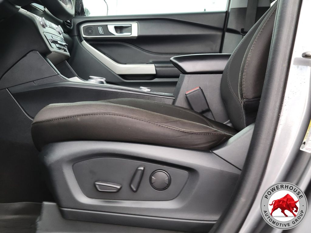 2023 Ford Explorer XLT - Photo 25