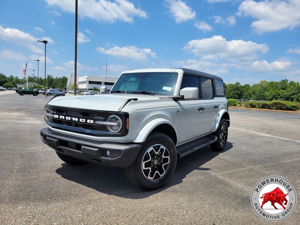 New 2026 Ford Bronco Outer Banks SUV