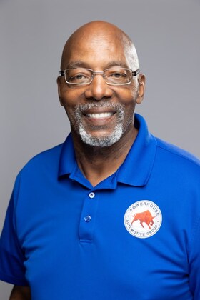 Staff member LORENZO LOGAN from ID_df9653