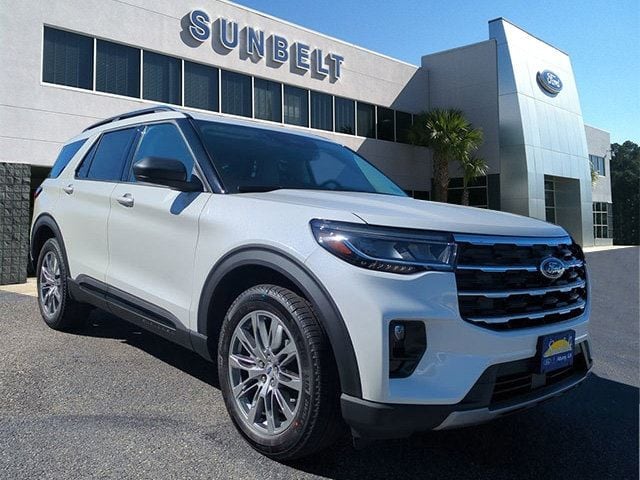 2026 Ford Explorer Active's photo