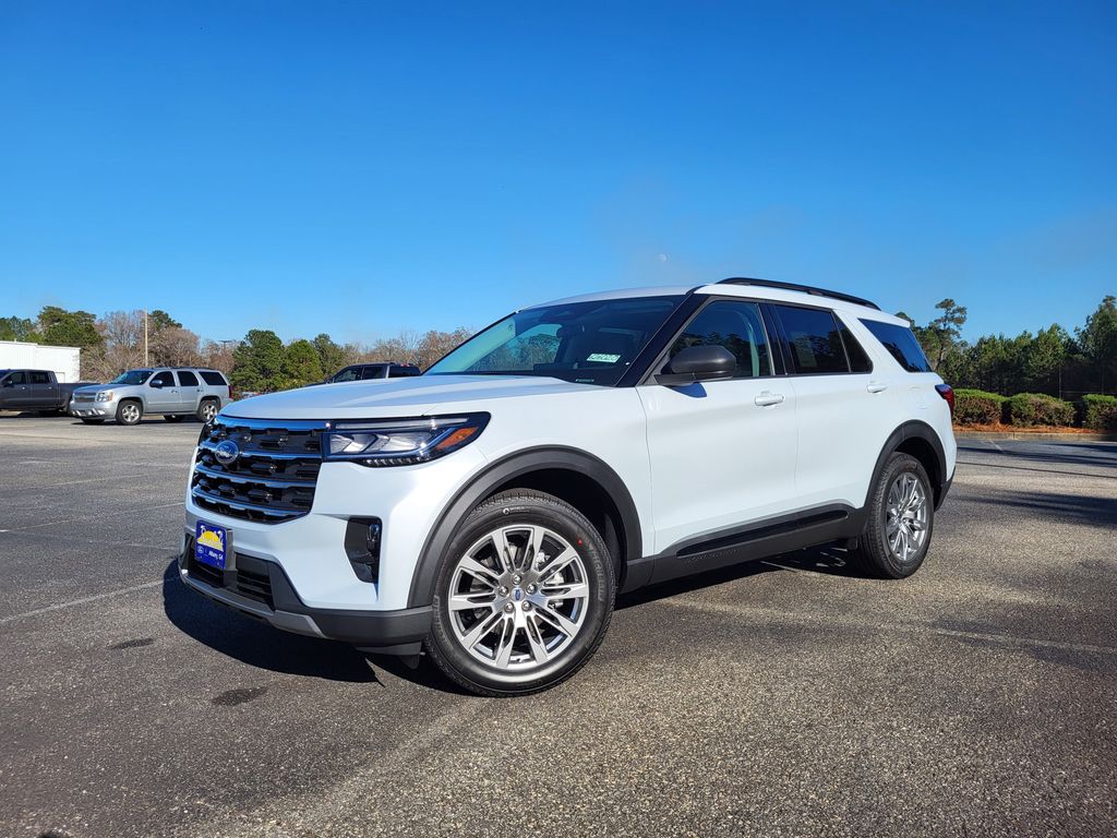 2026 Ford Explorer Active's photo