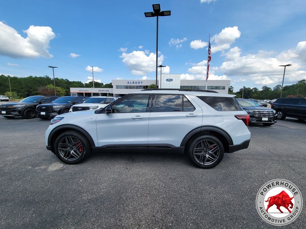 New 2026 Ford Explorer ST-Line SUV