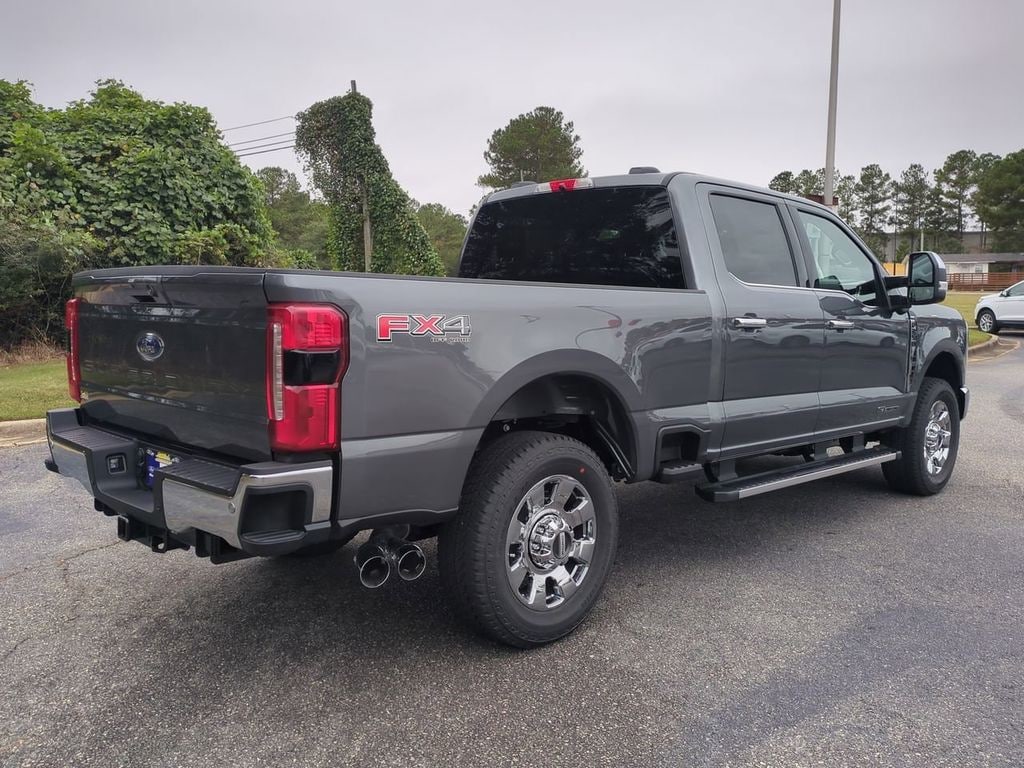 New 2026 Ford F-350SD Lariat Truck