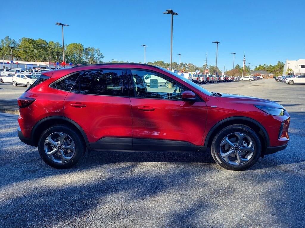 New 2026 Ford Escape Hybrid ST-Line Select SUV