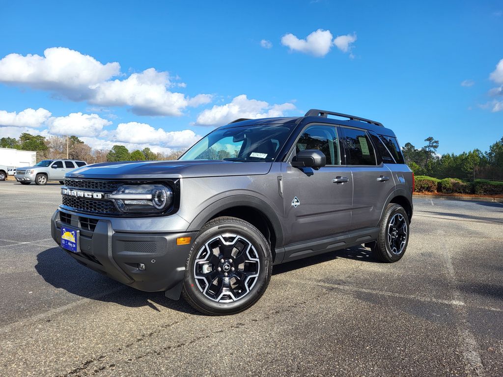 2025 Ford Bronco Sport Outer Banks's photo