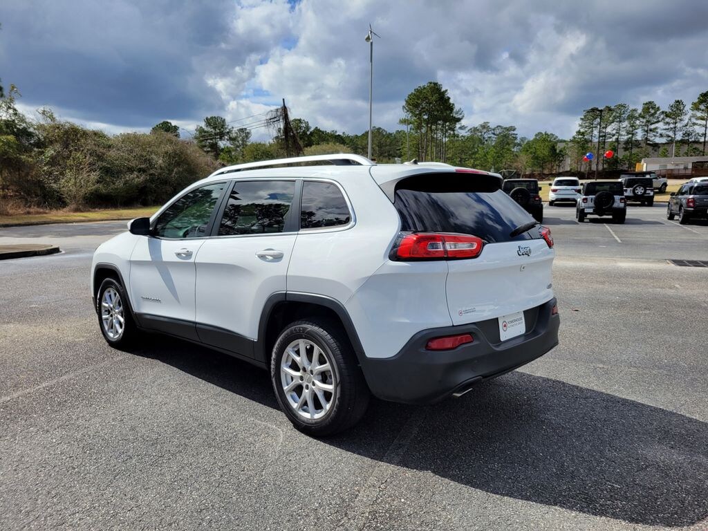 Certified 2018 Jeep Cherokee Latitude SUV