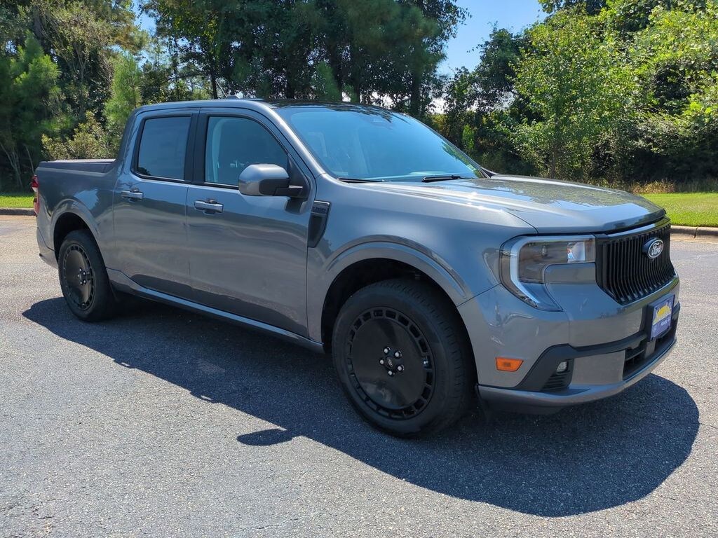 New 2025 Ford Maverick Lobo Standard Truck