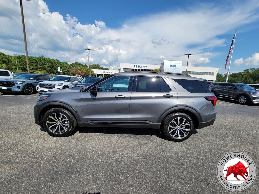 New 2026 Ford Explorer ST-Line SUV
