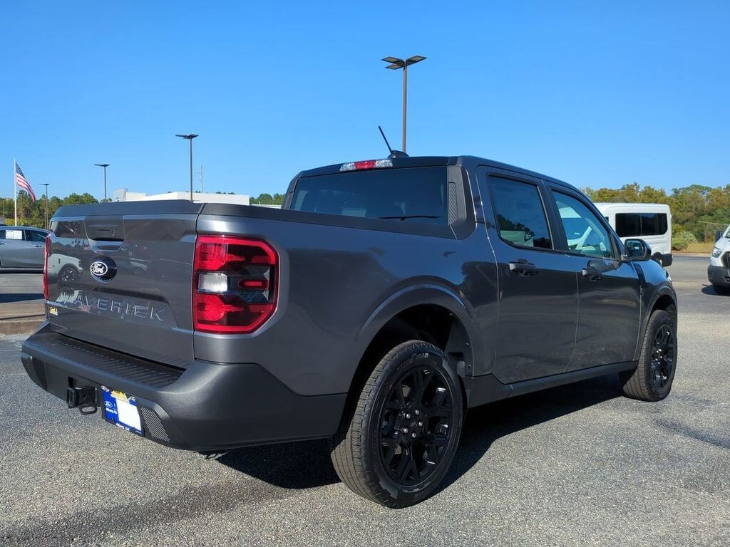 New 2025 Ford Maverick XLT Truck