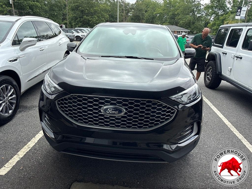 Used 2024 Ford Edge SEL SUV