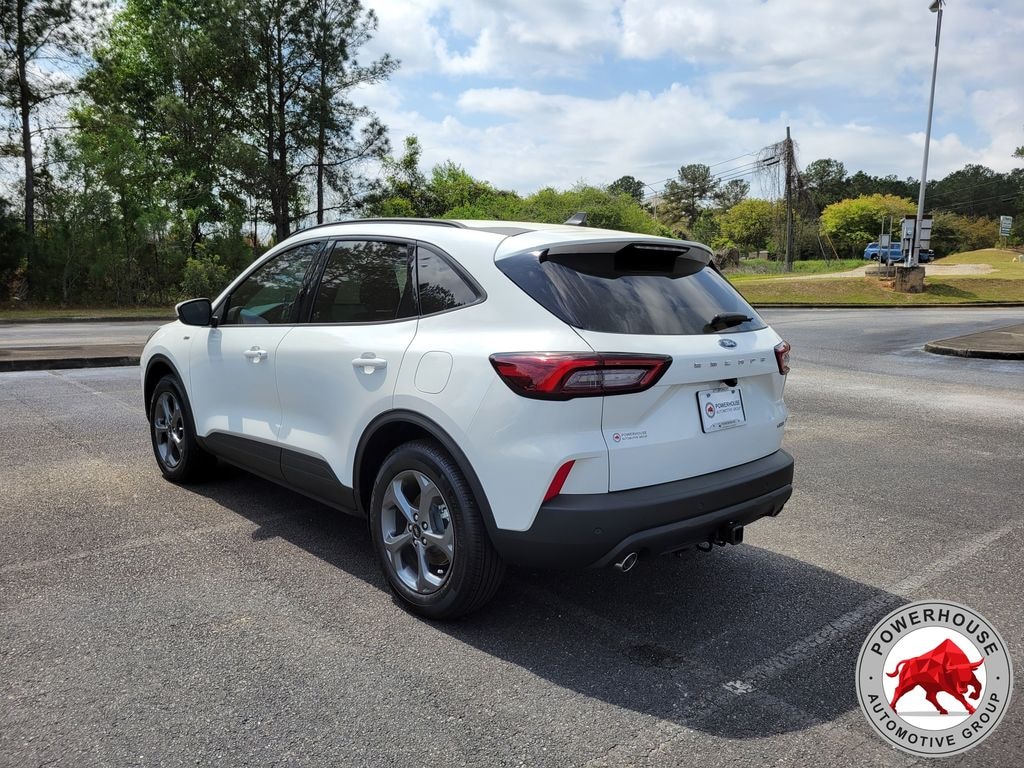 New 2026 Ford Escape Hybrid ST-Line Select SUV
