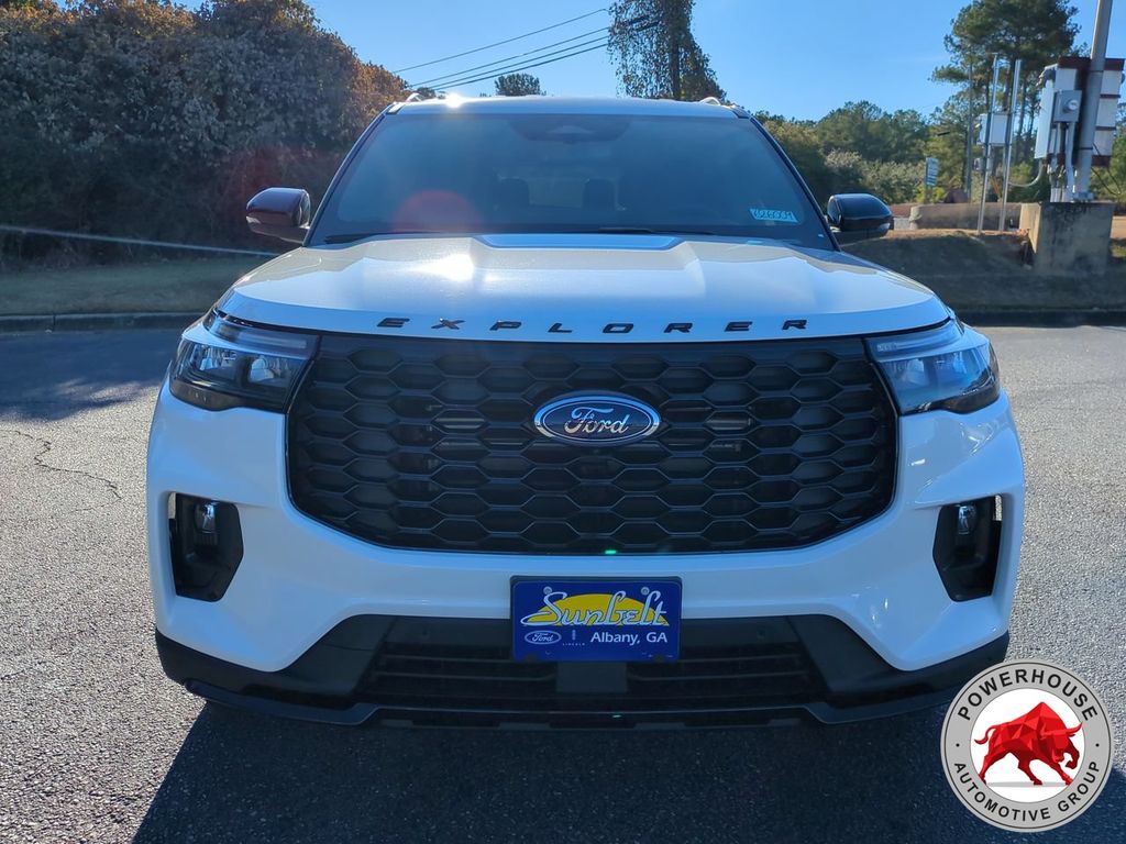 2026 Ford Explorer ST-Line - Photo 10