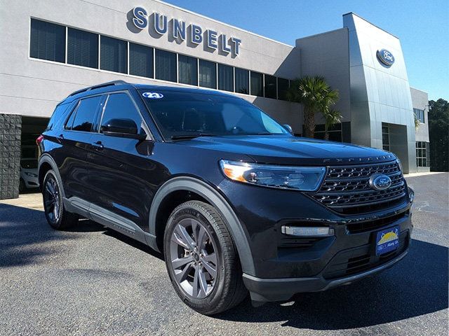 2023 Ford Explorer XLT's photo