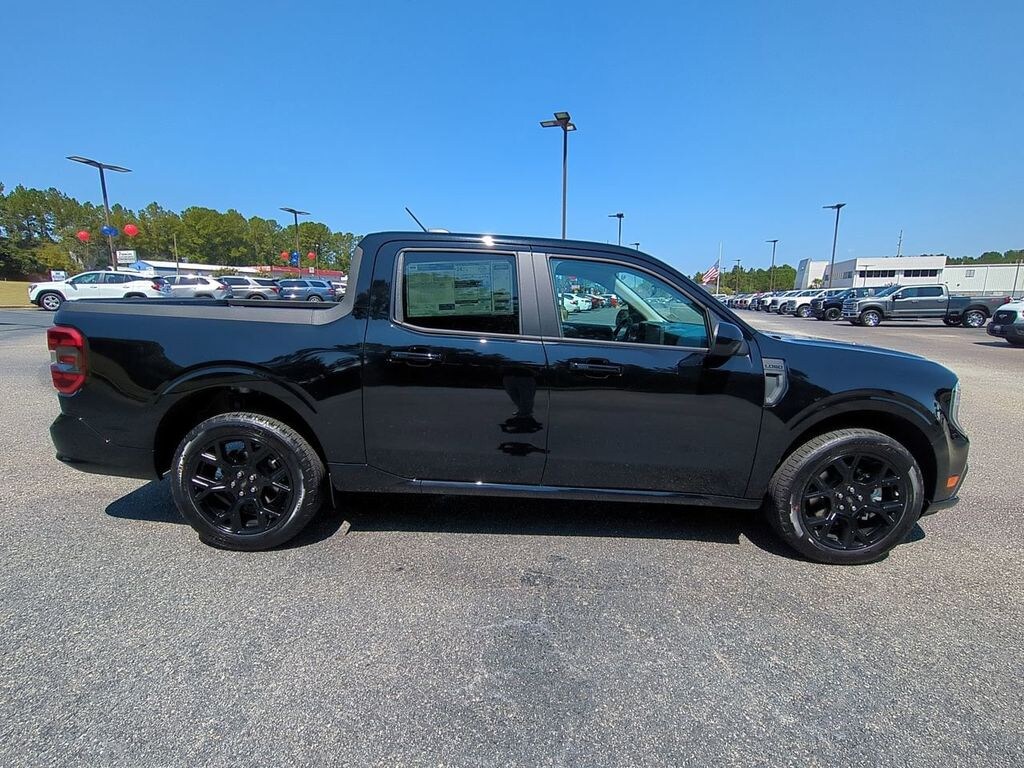 New 2025 Ford Maverick Lobo Standard Truck
