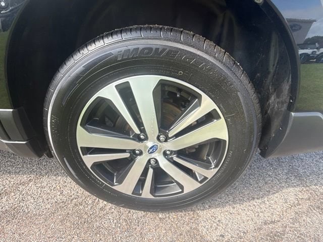 2018 Subaru Outback Limited - Photo 10