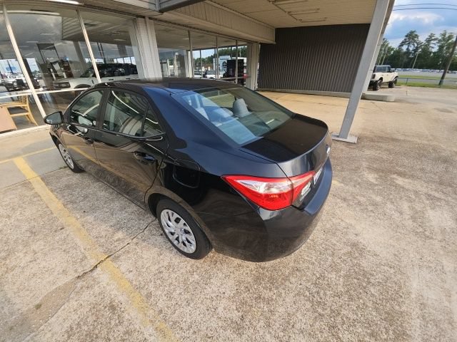 2017 Toyota Corolla LE - Photo 8
