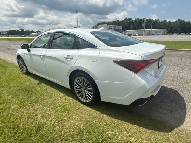 2019 Toyota Avalon Limited - Photo 6
