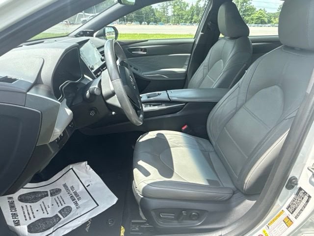 2019 Toyota Avalon Limited - Photo 11