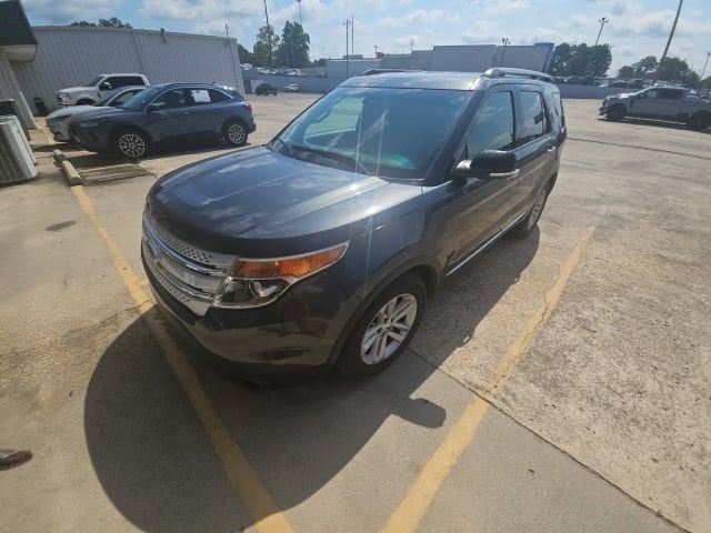 2015 Ford Explorer XLT - Photo 2