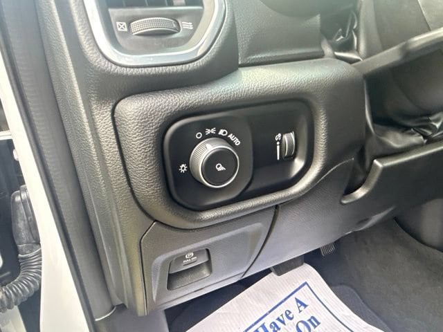 2024 RAM Ram 1500 Pickup Laramie - Photo 14
