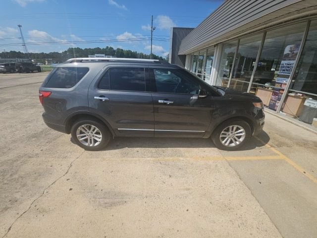 2015 Ford Explorer XLT - Photo 5